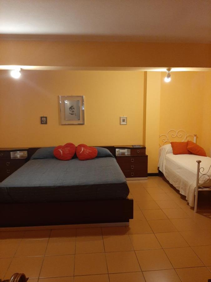 Lomarchi Holiday Home Carini Kültér fotó