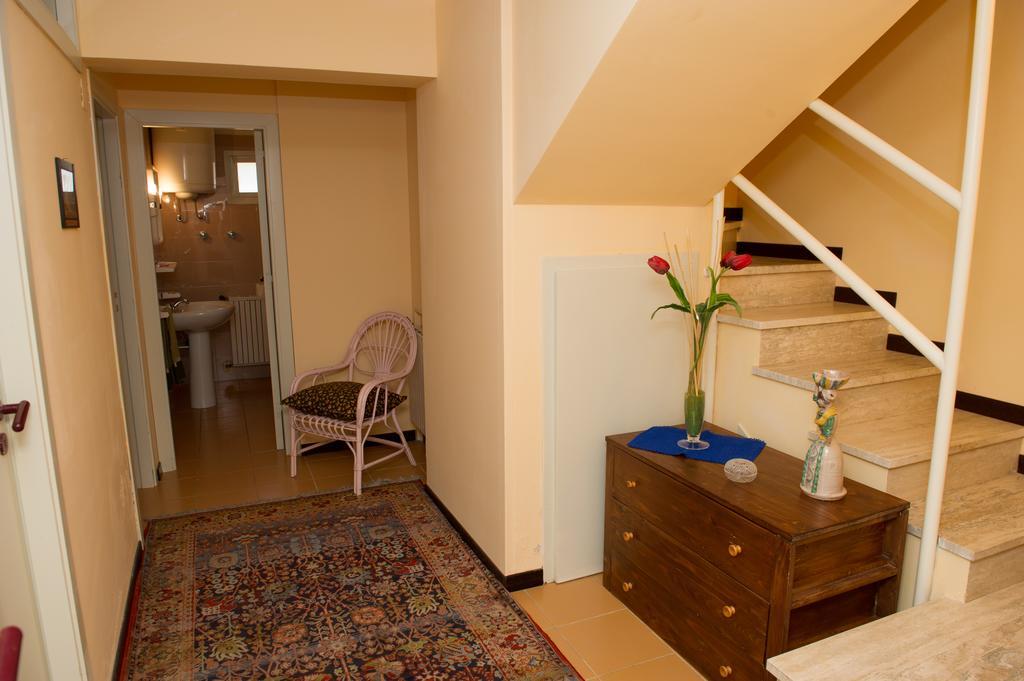 Lomarchi Holiday Home Carini Kültér fotó