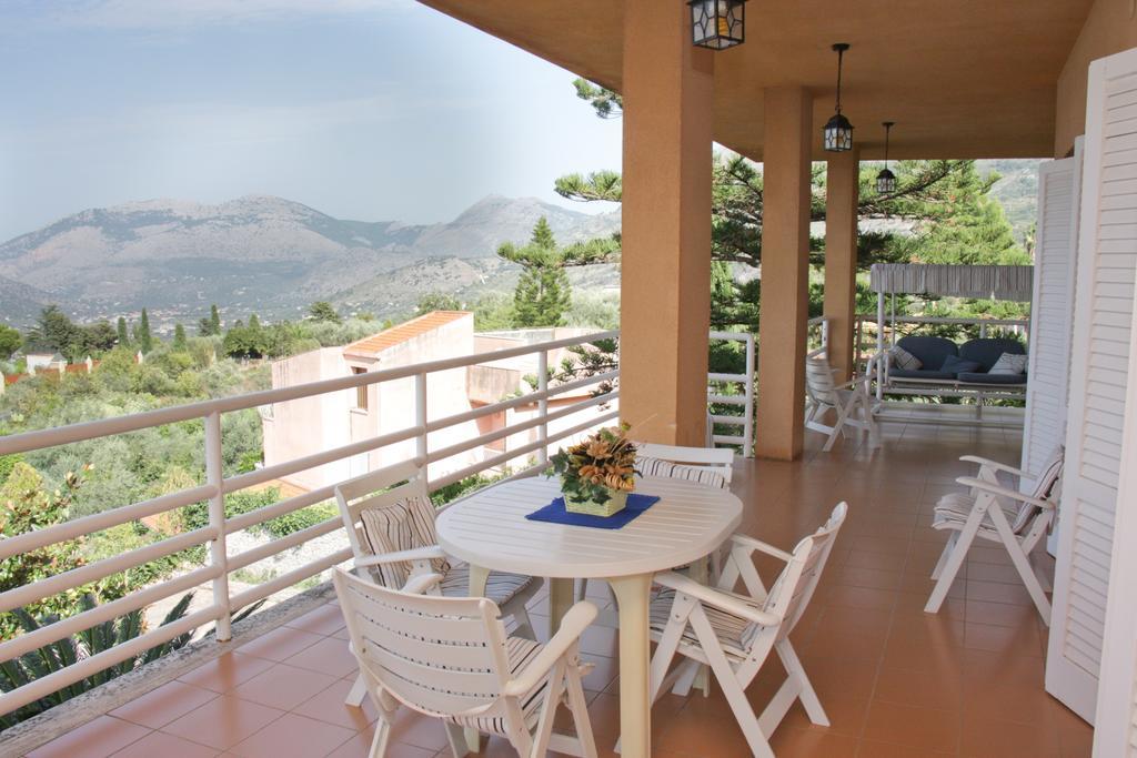 Lomarchi Holiday Home Carini Kültér fotó